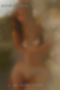 I am a 31 year old nude woman women. I am a 31 year old nude woman women.