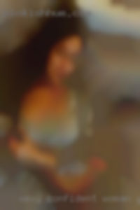 Sexy confident woman who like Glendale Heights, IL to squirt.